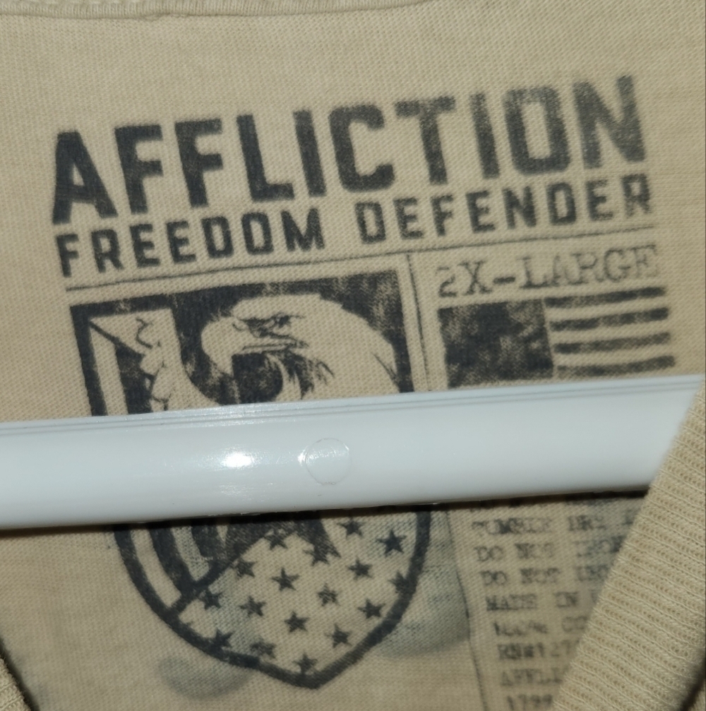 Affliction USA Beige T-Shirt sz 2XL - Picture 4 of 4